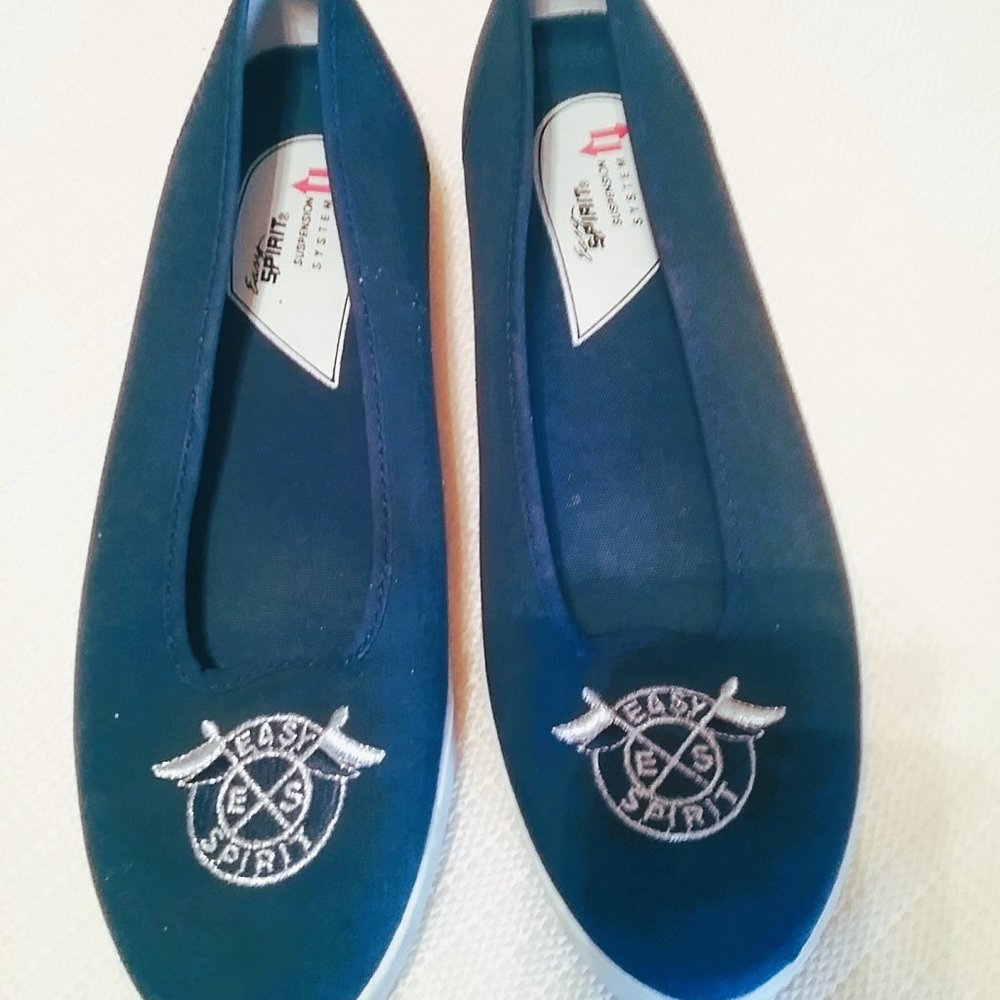 Easy spirit canvas shoe